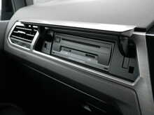 Volkswagen Touran 1.6 TDI BlueMotion Tech SE Family MPV