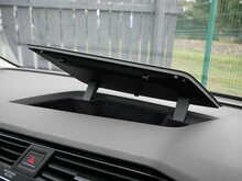 Volkswagen Touran 1.6 TDI BlueMotion Tech SE Family MPV