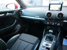 Audi A3 2.0 TDI S line Sporback, Manual [Euro 6]
