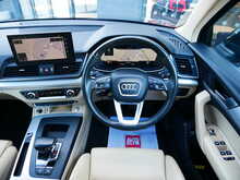 Audi Q5 2.0 TDI 40 Sport Sportback 5dr Diesel S Tronic quattro Euro 6 (s/s) (204 ps)