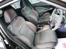 Nissan Juke 1.6 DIG-T Nismo, Manual