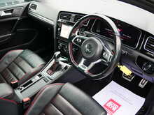 Volkswagen Golf 2.0 TSI GTI Performance, DSG