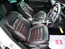 Volkswagen Golf 2.0 TSI GTI Performance, DSG