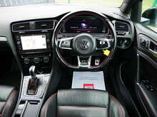 Volkswagen Golf 2.0 TSI GTI Performance, DSG
