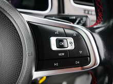 Volkswagen Golf 2.0 TSI GTI Performance, DSG