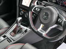 Volkswagen Golf 2.0 TSI GTI Performance, DSG
