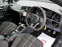 Volkswagen Golf 2.0 TSI BlueMotion Tech GTI Clubsport 40