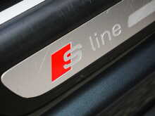 Audi Q3 2.0 TDI S line S-Tronic, quattro