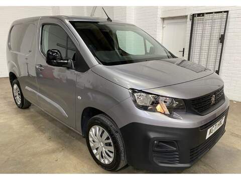 1.5 BlueHDi 1000 Professional Premium Standard Panel Van 5dr Diesel Manual SWB Euro 6 (100 bhp)