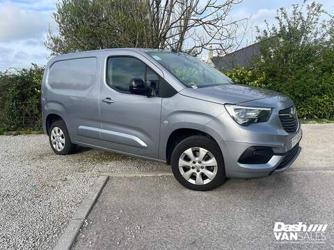 1.5 2300 Pro Van Diesel Manual L1 H1 (100 ps)