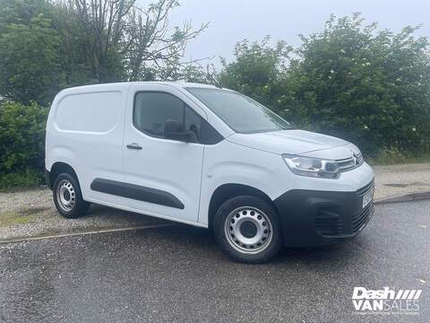 1.5 1000 Enterprise Edition M SWB Euro 6 (s/s) (100 ps)