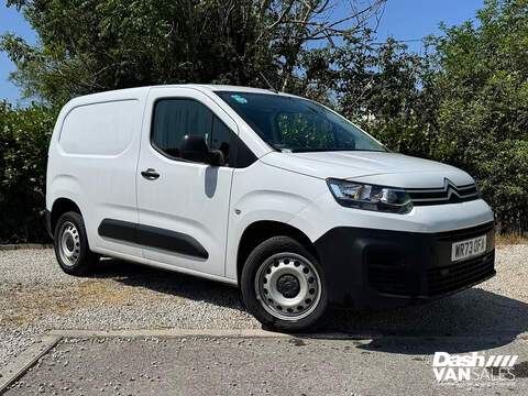 1000 Enterprise Edition M SWB Euro 6 (s/s) (100 ps)
