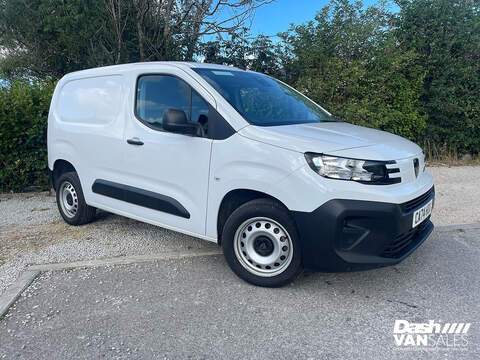 1.5 1000 Professional SWB Euro 6 (s/s) (100 ps)