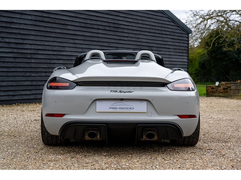 2019 Porsche 718 Spyder (21)
