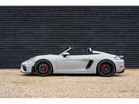 2019 Porsche 718 Spyder (21)