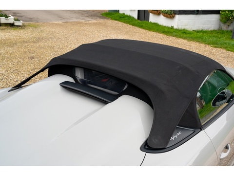 2019 Porsche 718 Spyder (21)