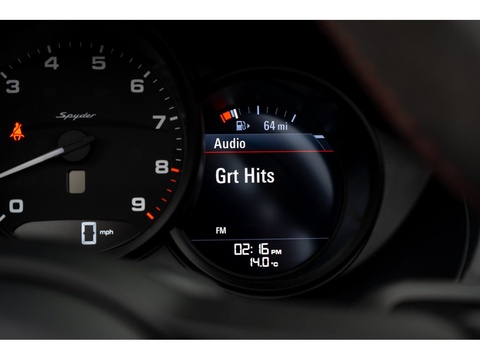 2019 Porsche 718 Spyder (21)