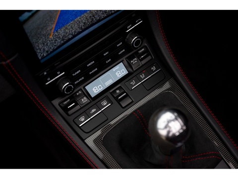 2019 Porsche 718 Spyder (21)