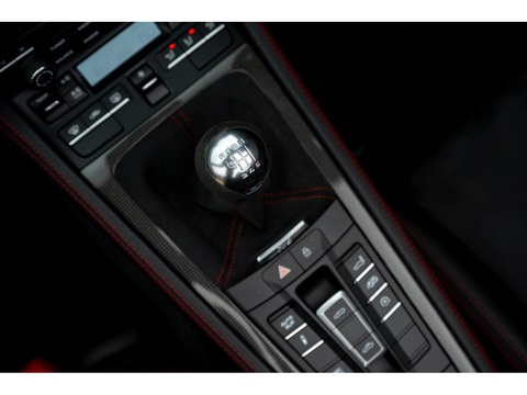 2019 Porsche 718 Spyder (21)