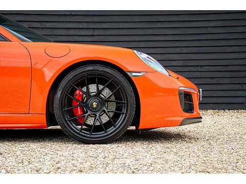 2017 Porsche 991.2 GTS Coupe PDK (36)