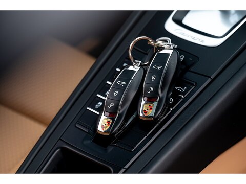 2014 Porsche 991 Carrera 4S Coupe PDK (40)