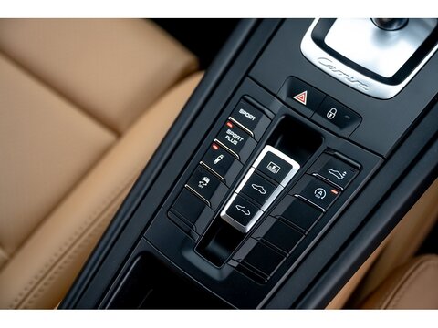 2014 Porsche 991 Carrera 4S Coupe PDK (40)