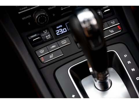 2014 Porsche 991 Carrera 4S Coupe PDK (40)