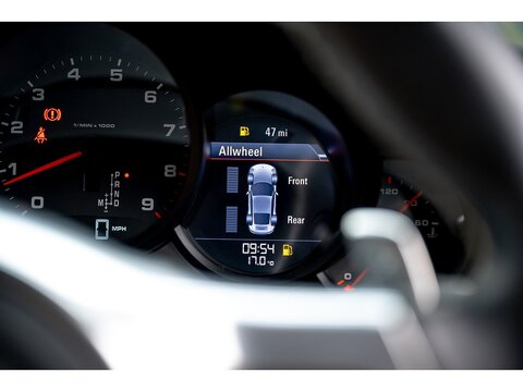 2014 Porsche 991 Carrera 4S Coupe PDK (40)