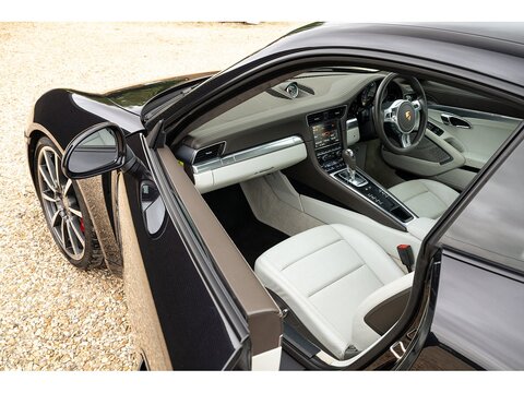 Porsche 991 Carrera S 3.8 Coupe Automatic (34)