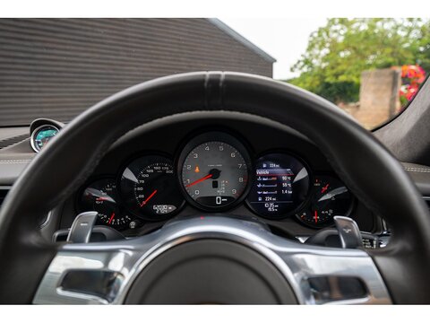 Porsche 991 Carrera S 3.8 Coupe Automatic (34)