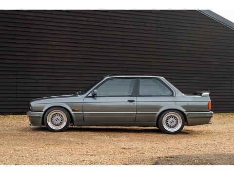 BMW E30 320is Coupe 2dr Manual Petrol (5)