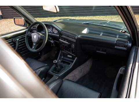 BMW E30 320is Coupe 2dr Manual Petrol (5)