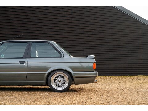 BMW E30 320is Coupe 2dr Manual Petrol (5)