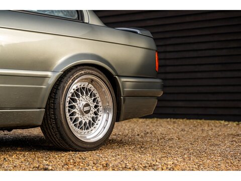 BMW E30 320is Coupe 2dr Manual Petrol (5)