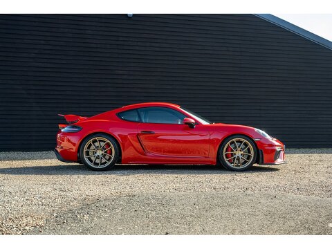 2020 Porsche 718 Cayman GT4 4.0 Manual (23)