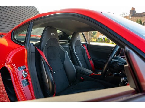2020 Porsche 718 Cayman GT4 4.0 Manual (23)
