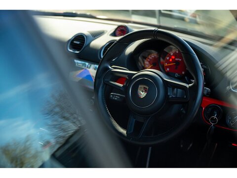 2020 Porsche 718 Cayman GT4 4.0 Manual (23)