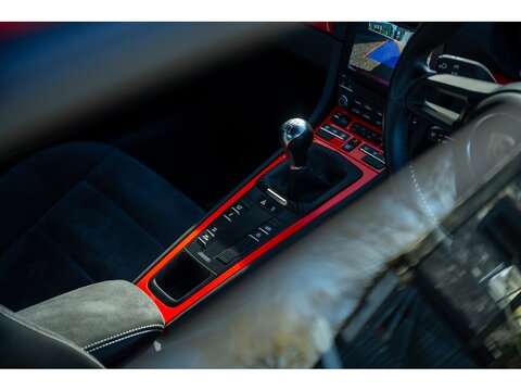 2020 Porsche 718 Cayman GT4 4.0 Manual (23)