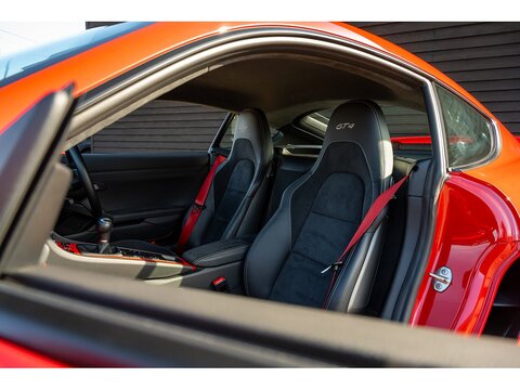 2020 Porsche 718 Cayman GT4 4.0 Manual (23)