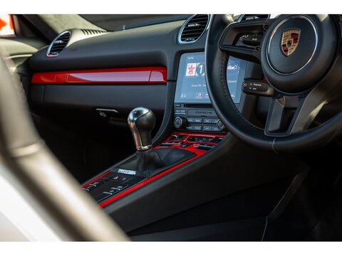 2020 Porsche 718 Cayman GT4 4.0 Manual (23)