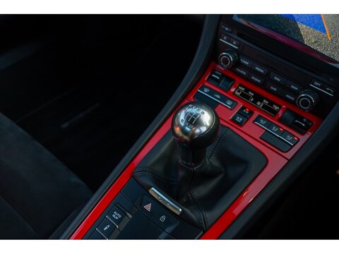 2020 Porsche 718 Cayman GT4 4.0 Manual (23)