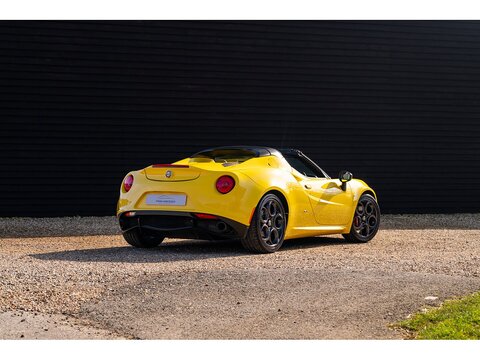 Alfa Romeo 4C Spider (29)