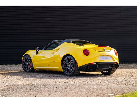 Alfa Romeo 4C Spider (29)
