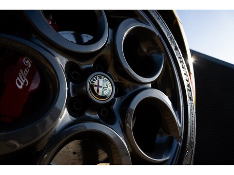 Alfa Romeo 4C Spider (29)