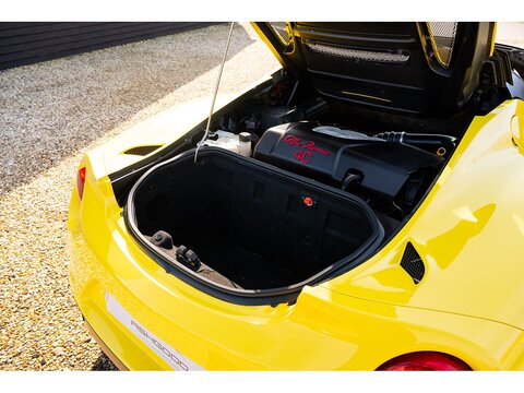 Alfa Romeo 4C Spider (29)