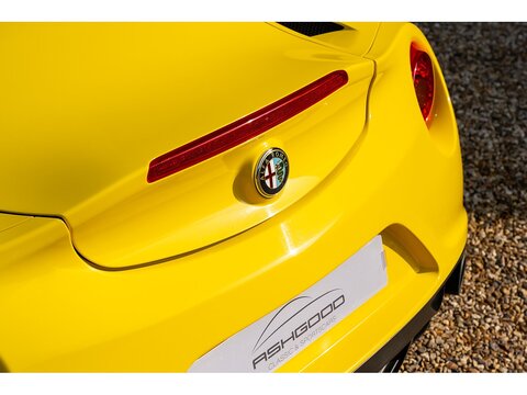Alfa Romeo 4C Spider (29)
