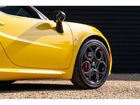 Alfa Romeo 4C Spider (29)