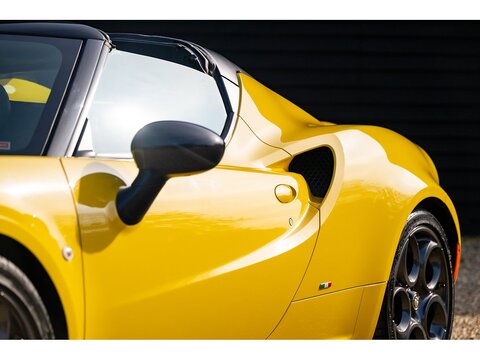 Alfa Romeo 4C Spider (29)