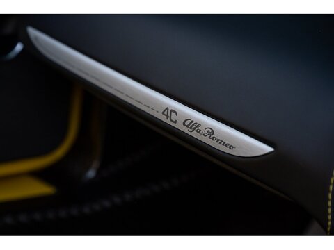 Alfa Romeo 4C Spider (29)