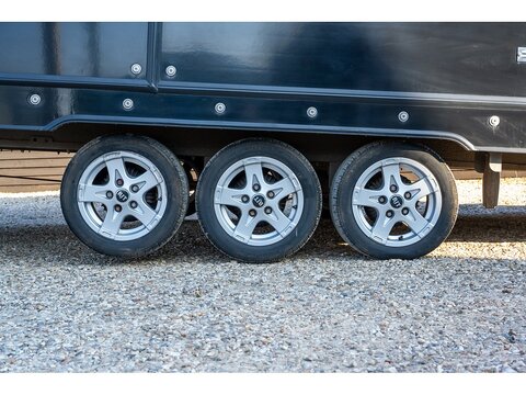 Covered Trailer Covered